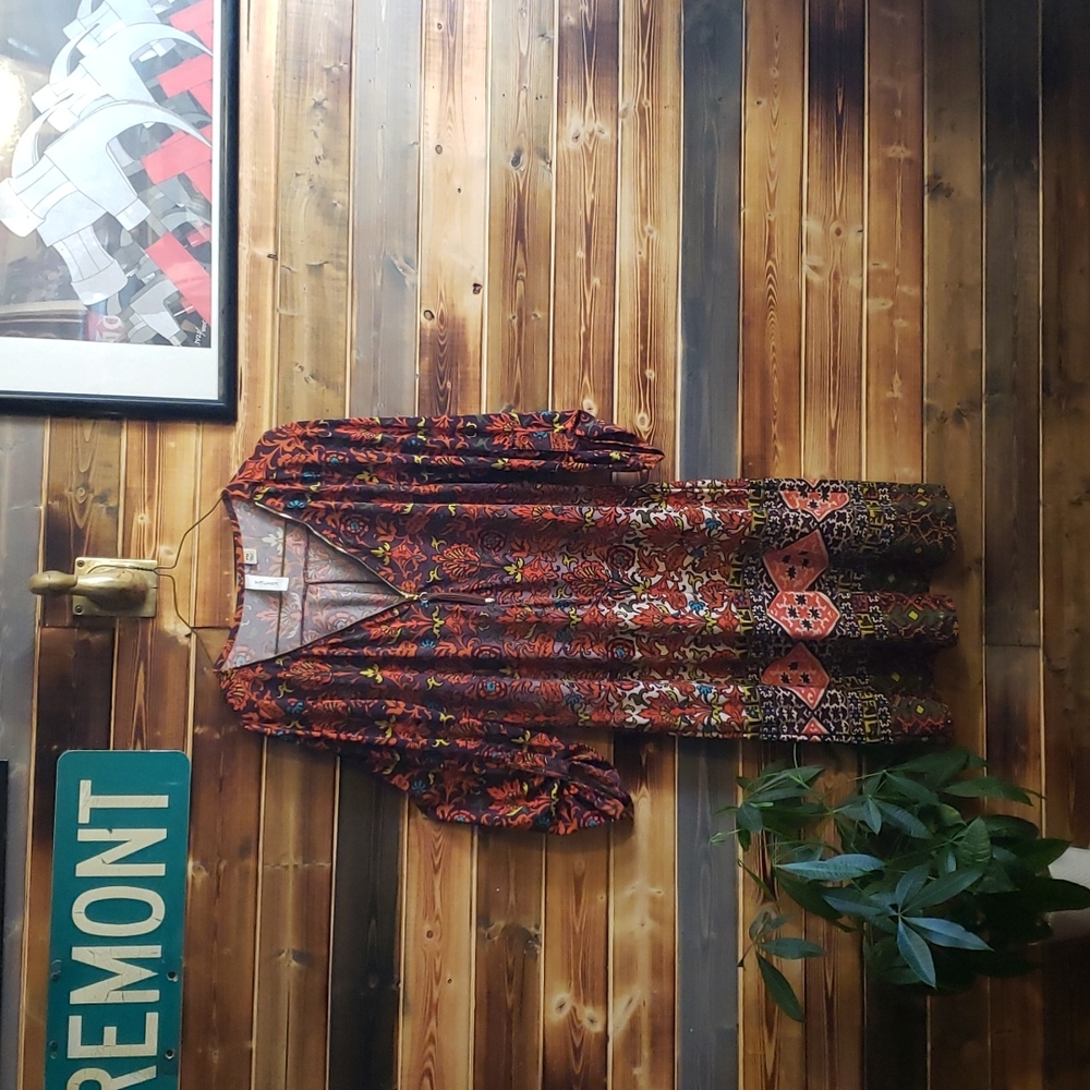 Woman's Petite Medium Dress